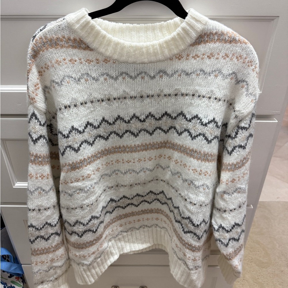 American Eagle Outfitters Sweater